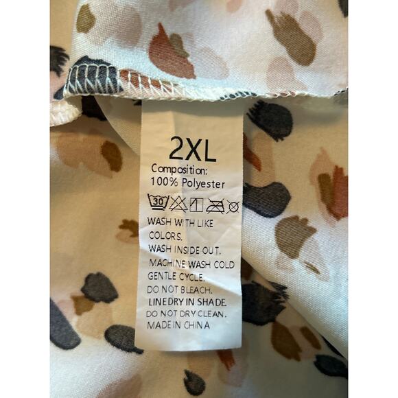 NWOT Women's Cream Color Print Tank Top Black/Brown Accents Size 2XL - Picture 3 of 4